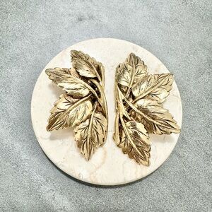 Vintage Circa 1930’s 1940’s Musi Gold Tone Four Leaf Leaves Design Shoe Clip